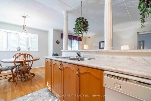 Additional image 15 of 3499 Upper Middle Rd Unit 102