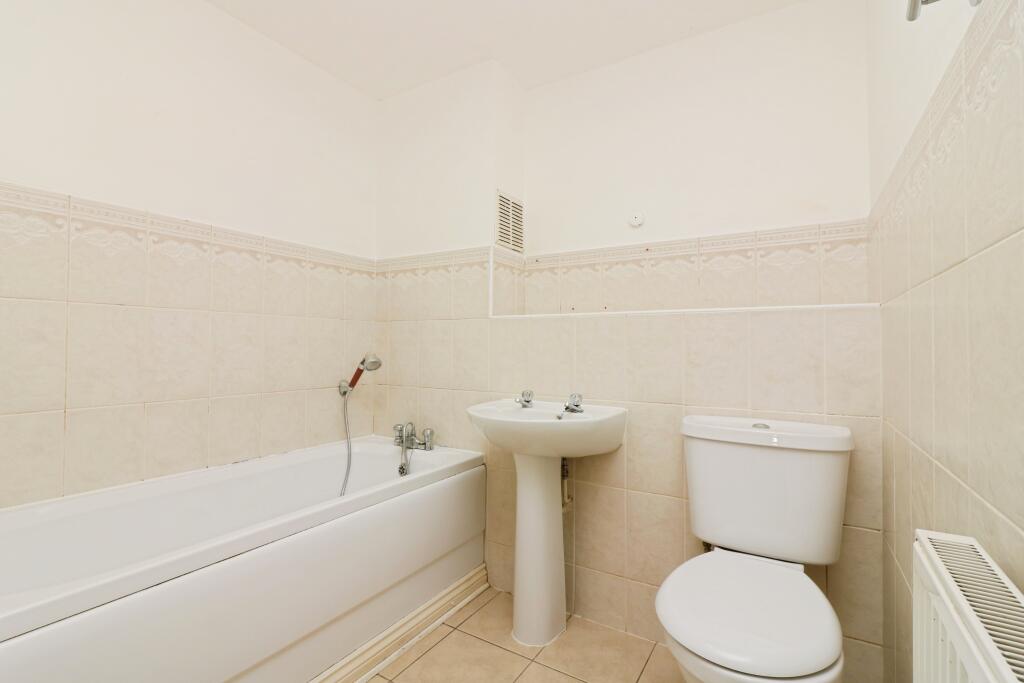 Additional image 10 of St Lukes Court, Hatfield, AL10