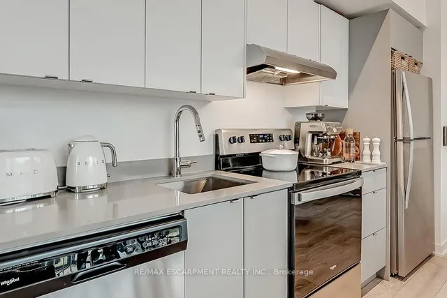 Additional image 12 of 3210 Dakota Common Unit A106