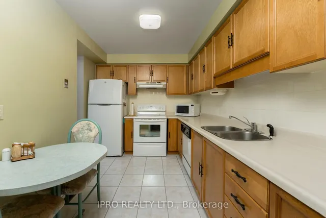 Additional image 15 of 10 Healthcliff Sq