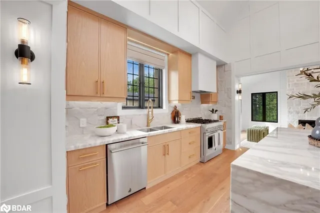 Additional image 14 of 977 Unsworth Ave