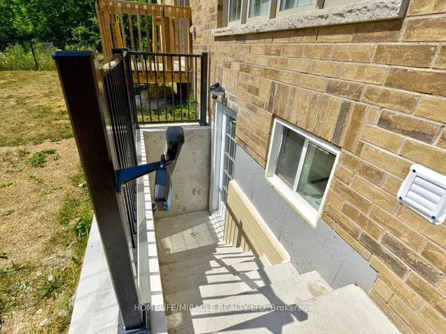 Additional image 50 of 8 Jenwood Cres