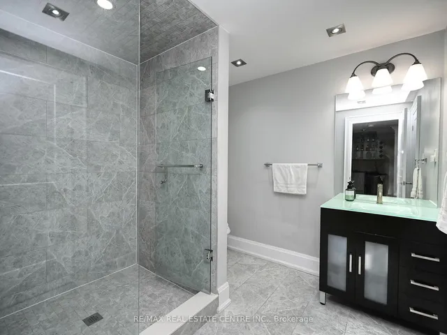 Additional image 21 of 2459 Nichols Dr