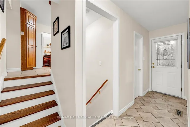 Additional image 18 of 26 Lockton Cres