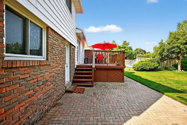 Additional image 45 of 60 Gondola Cres