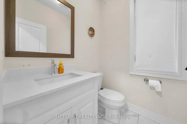 Additional image 3 of 5 Blue Silo Way