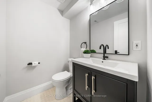 Additional image 42 of 360 Claremont Cres