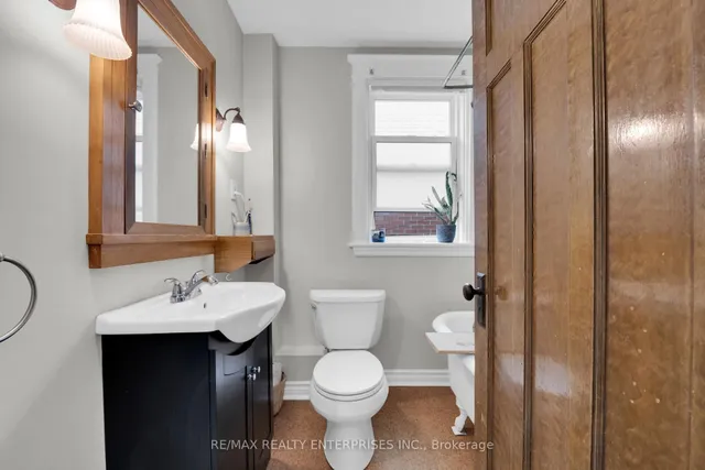 Additional image 21 of 67 Kensington Ave