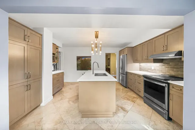 Additional image 15 of 2262 Constance Dr