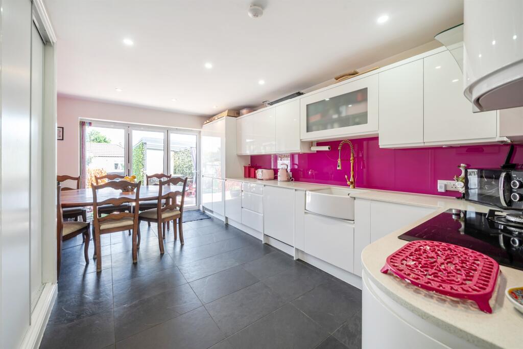 Additional image 5 of High Oaks, St. Albans