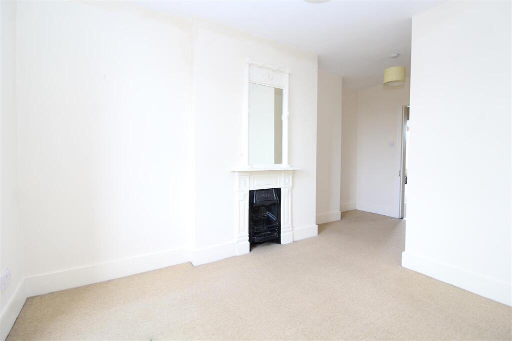 Additional image 7 of Avenue Road, St Albans