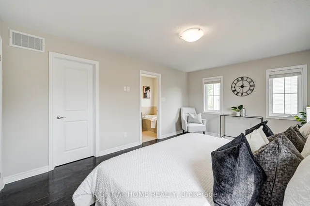 Additional image 36 of 1 Cedar Lake Cres