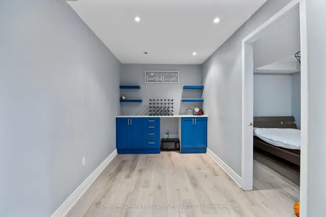 Additional image 34 of 41 Silo Crt