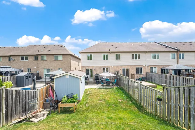 Additional image 40 of 345 Bussel Cres