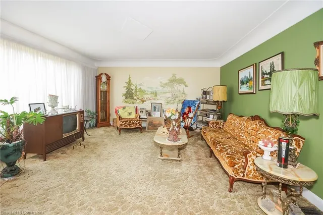 Additional image 9 of 1033 North Service Rd