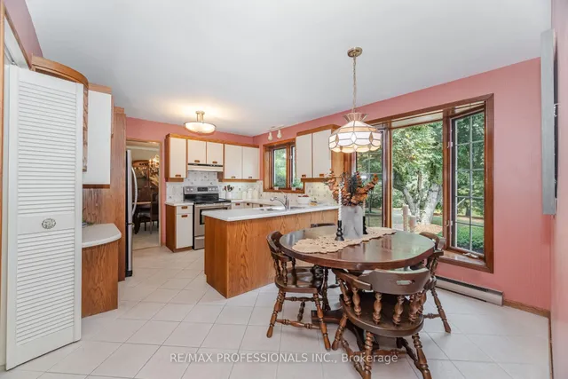 Additional image 19 of 70 Hillside Dr