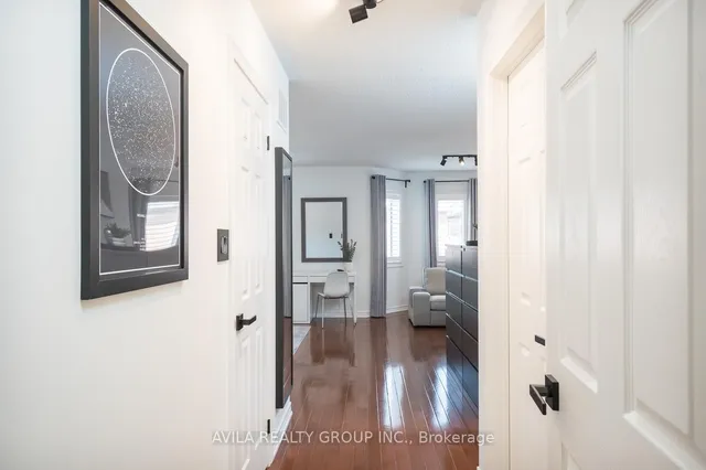 Additional image 26 of 319 Bessborough Dr