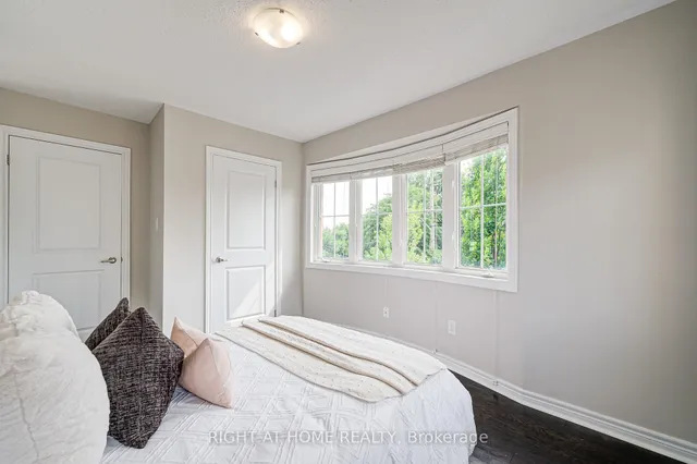 Additional image 46 of 1 Cedar Lake Cres