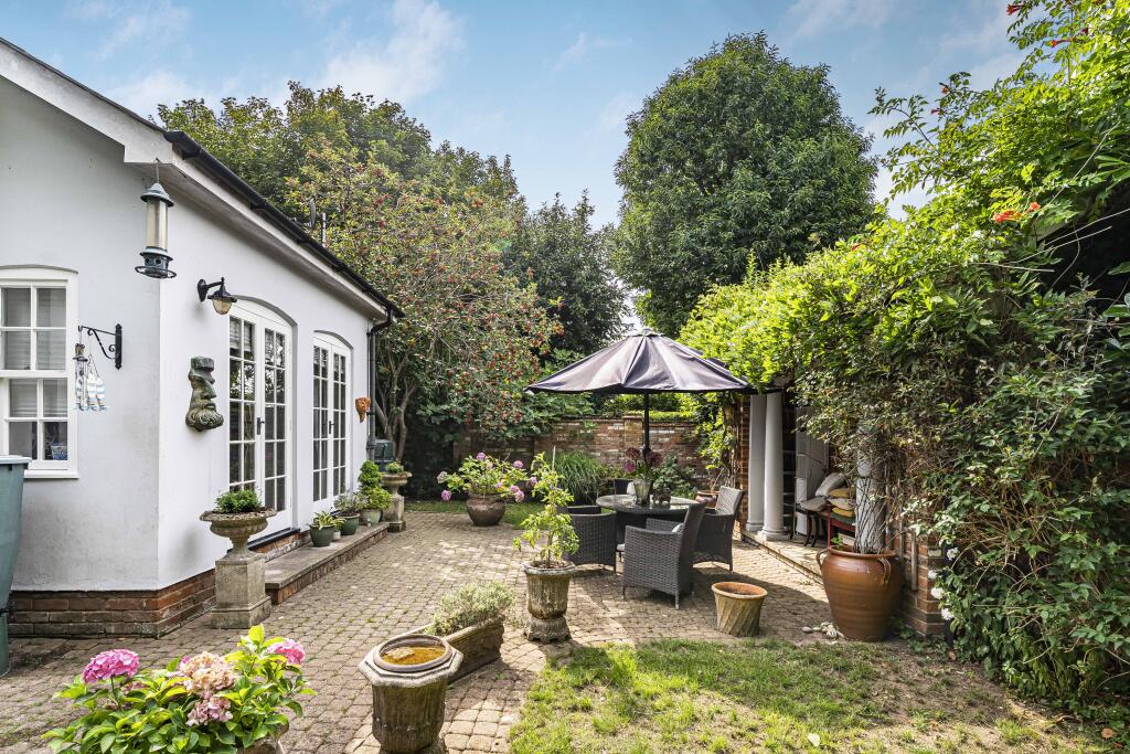 Additional image 21 of Halls Close, Welwyn, AL6