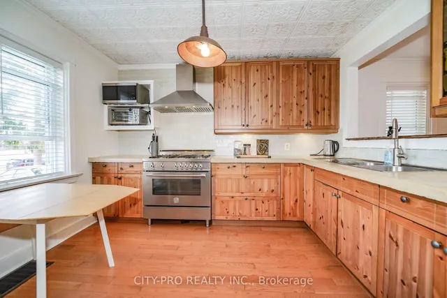 Additional image 9 of 443 5th Concession Rd