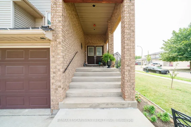 Additional image 3 of 2 Tyler Dr