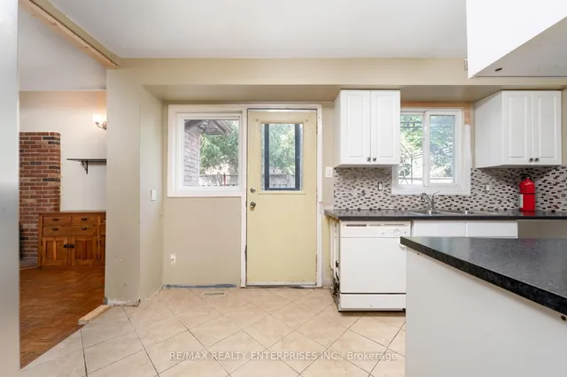 Additional image 12 of 6960 Cadiz Cres