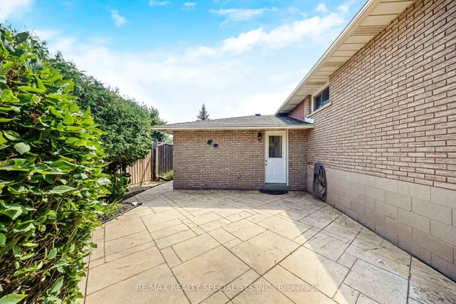 Additional image 36 of 212 Memorial Ave