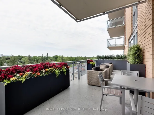 Additional image 41 of 2025 Maria St Unit 405