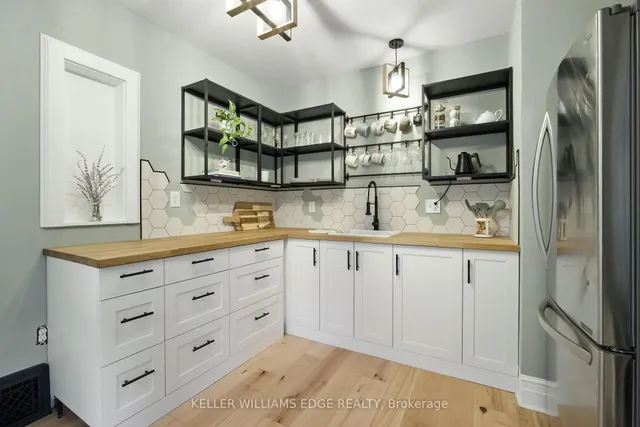 Additional image 14 of 1999 Main St