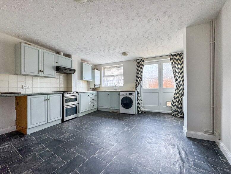 Additional image 4 of Luton Road, Harpenden, AL5