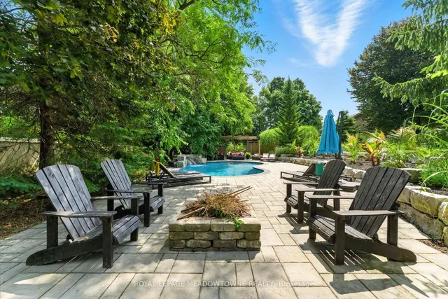 Additional image 46 of 18 Vanstraalen St