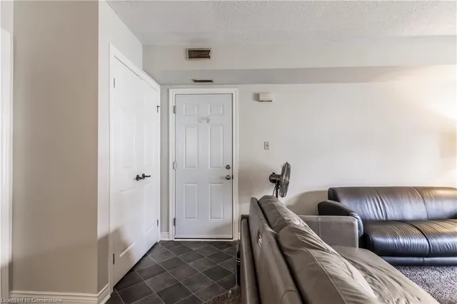 Additional image 8 of 2010 Cleaver Ave Unit 207