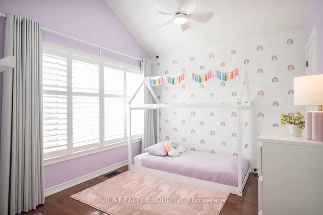 Additional image 41 of 319 Bessborough Dr