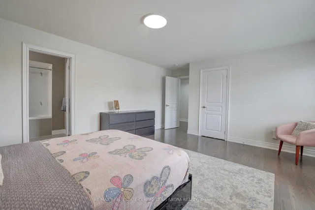 Additional image 30 of 1 Alameda St