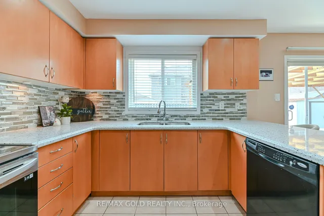 Additional image 16 of 63 Hiberton Cres