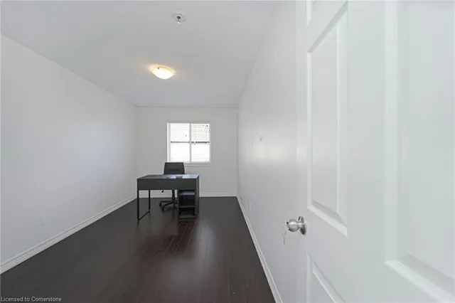 Additional image 30 of 47 Madonna Dr