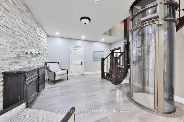 Additional image 30 of 5047 Lakeshore Rd