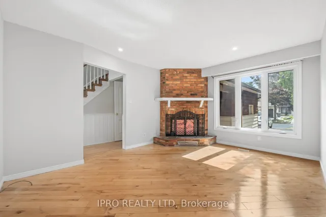 Additional image 5 of 35 Barrington Cres