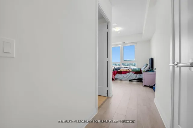 Additional image 14 of 509 Dundas St Unit 417