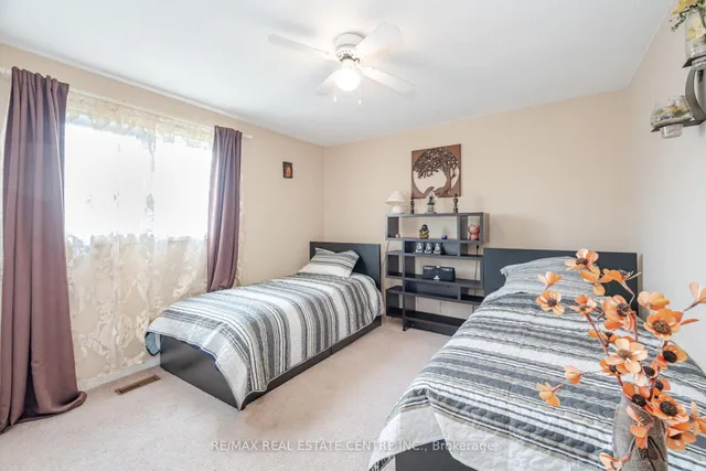 Additional image 30 of 37 Ravenswood Dr