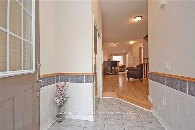 Additional image 3 of 967 Ledbury Cres