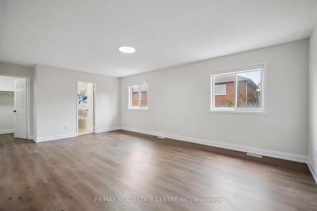 Additional image 22 of 39 Four Seasons Circ