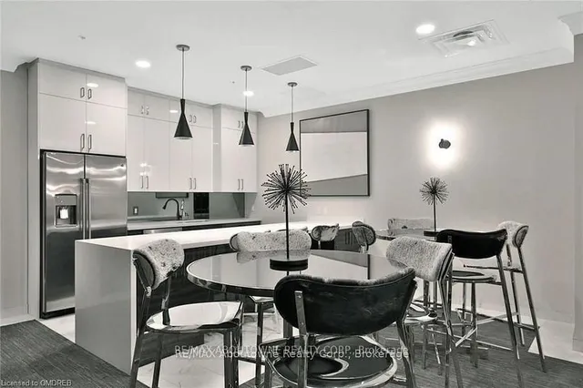 Additional image 33 of 118 King St Unit 419