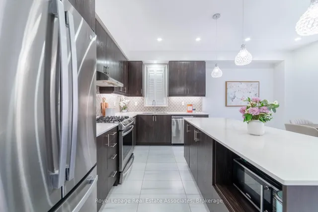 Additional image 15 of 1267 Raspberry Terr