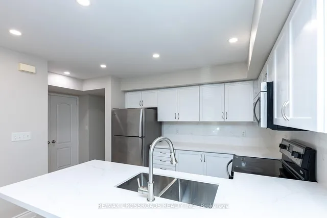 Additional image 14 of 2492 Post Rd Unit 7