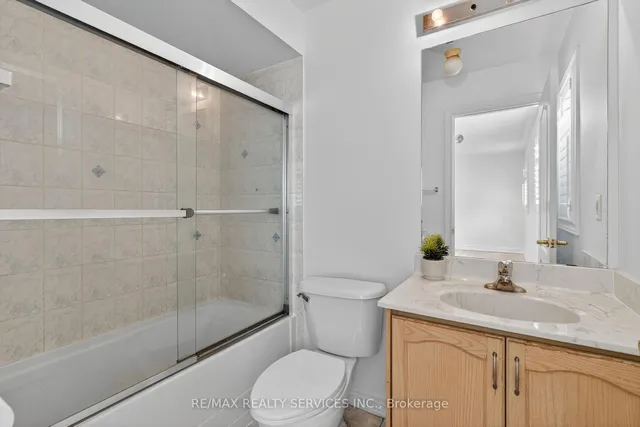 Additional image 5 of 18 Fishing Cres