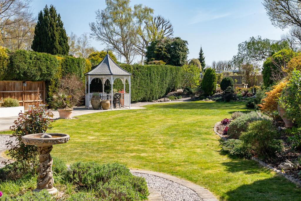 Additional image 28 of Mardley Hill, Welwyn