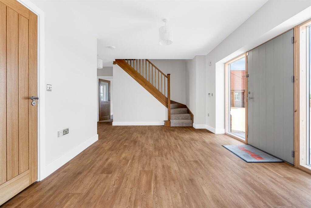 Additional image 13 of Rabley Heath Road, Welwyn