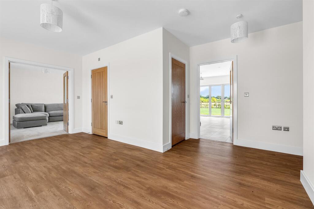 Additional image 14 of Rabley Heath Road, Welwyn