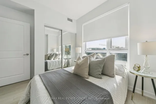 Additional image 22 of 8 Nahani Way Unit 821